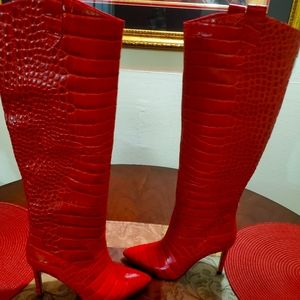 Vince Camuto Kervana Croc Leather Boot; Size 6.5.